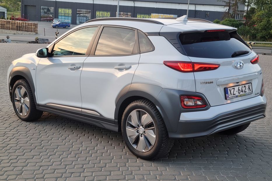 Продам Hyundai Kona Electric 64kWh Premium SOH100% 2019 года в Тернополе