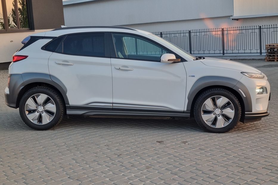 Продам Hyundai Kona Electric 64kWh Premium SOH100% 2019 года в Тернополе