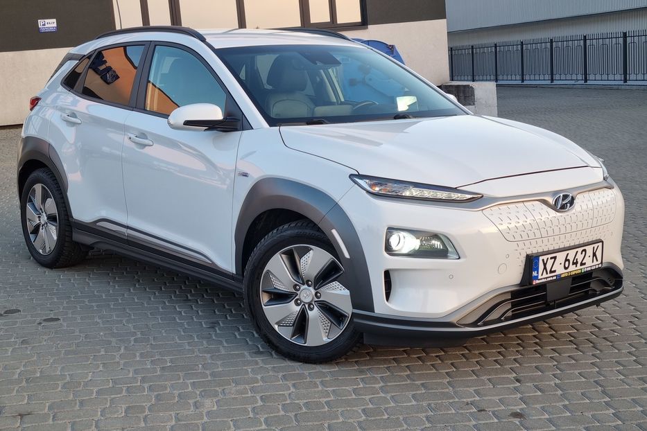 Продам Hyundai Kona Electric 64kWh Premium SOH100% 2019 года в Тернополе