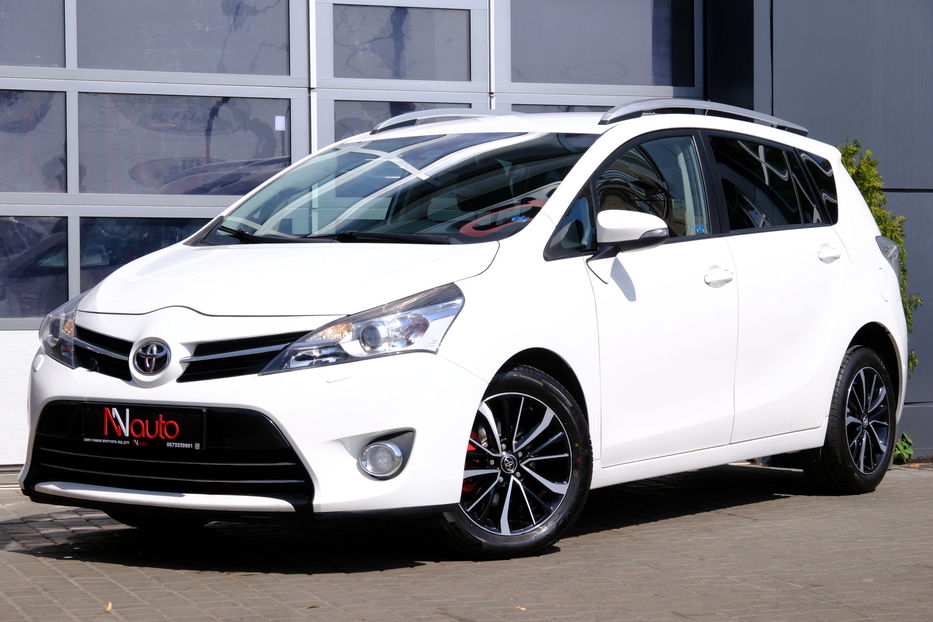 Продам Toyota Verso  2018 года в Одессе