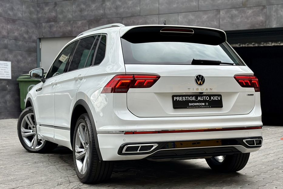 Продам Volkswagen Tiguan TIGUAN R-LINE 2.0 TSI 4MOTION 2023 года в Киеве