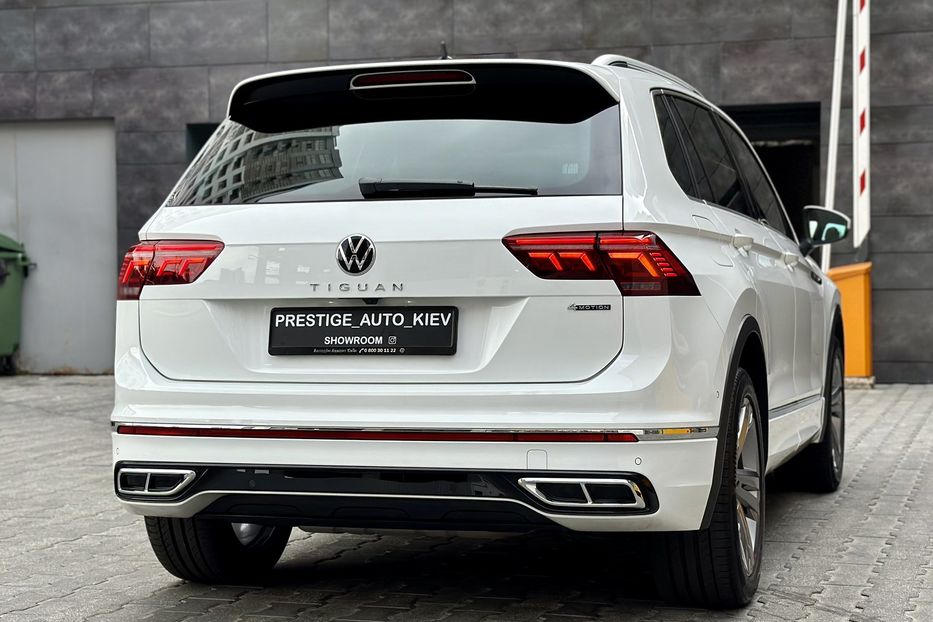 Продам Volkswagen Tiguan TIGUAN R-LINE 2.0 TSI 4MOTION 2023 года в Киеве