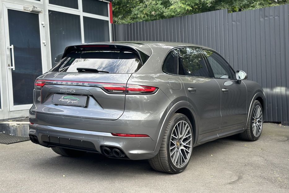 Продам Porsche Cayenne S 2019 года в Киеве