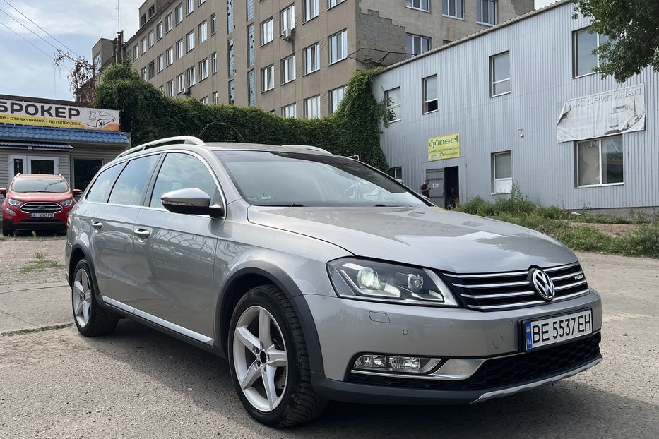 Продам Volkswagen Passat Alltrack 2.0 TDI 2012 года в Николаеве