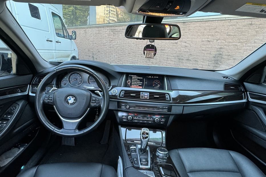 Продам BMW 528 X-DRIVE 2016 года в Одессе