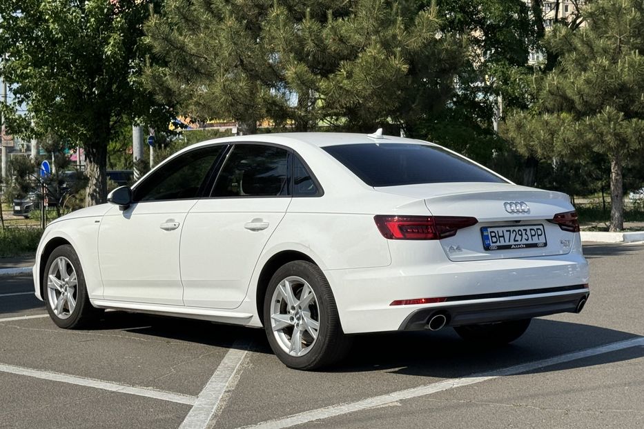 Продам Audi A4 S-Line 2018 года в Одессе