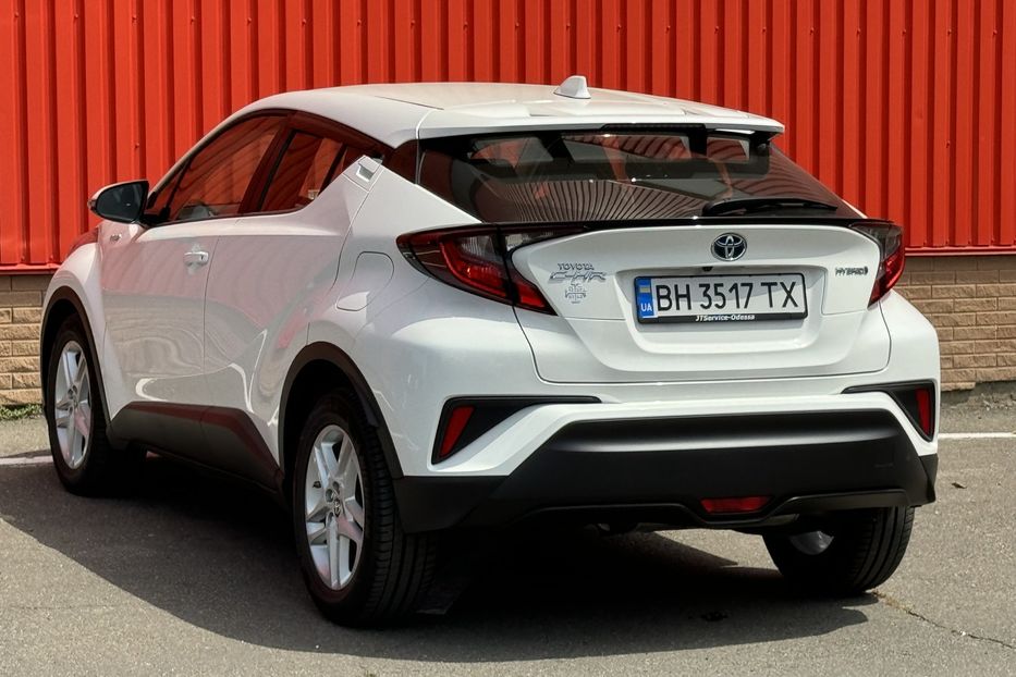 Продам Toyota C-HR Hybride 2021 года в Одессе