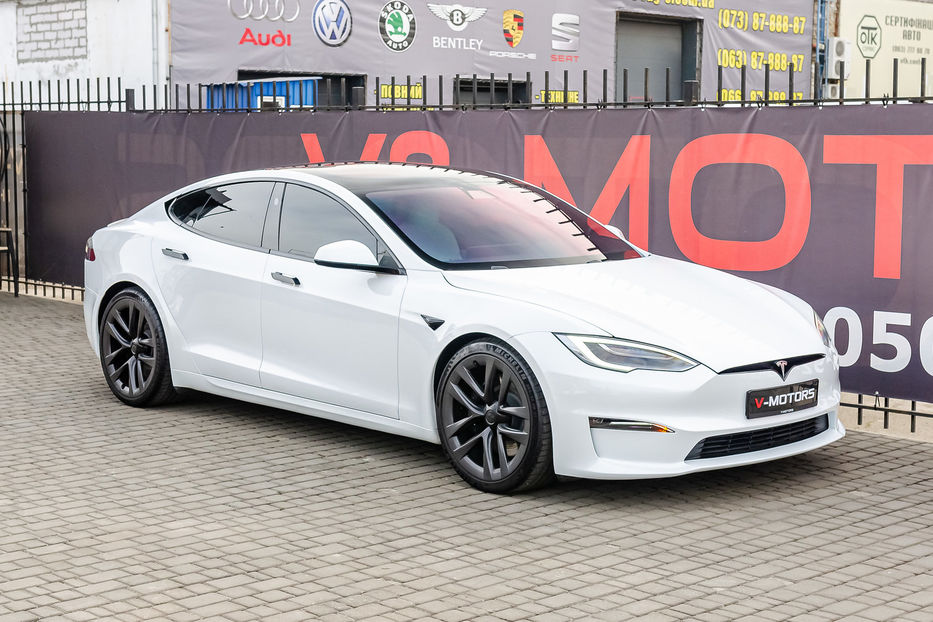 Продам Tesla Model S Plaid 2021 года в Киеве