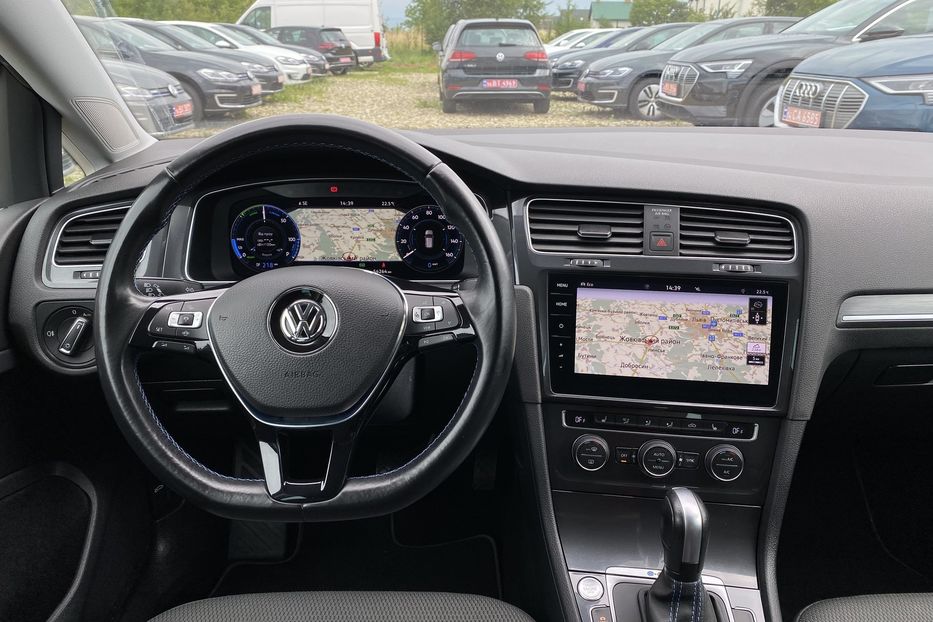 Продам Volkswagen e-Golf ТепловийFullLEDКамераБезключов 2020 года в Львове