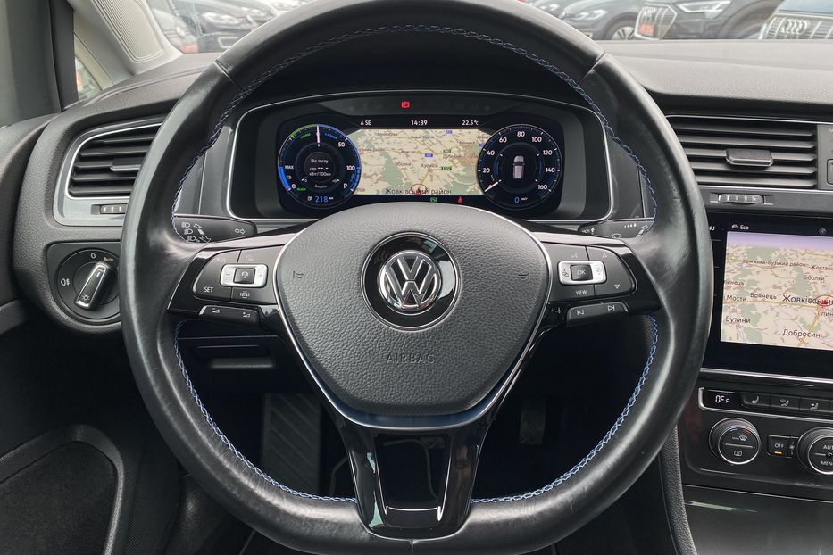 Продам Volkswagen e-Golf ТепловийFullLEDКамераБезключов 2020 года в Львове