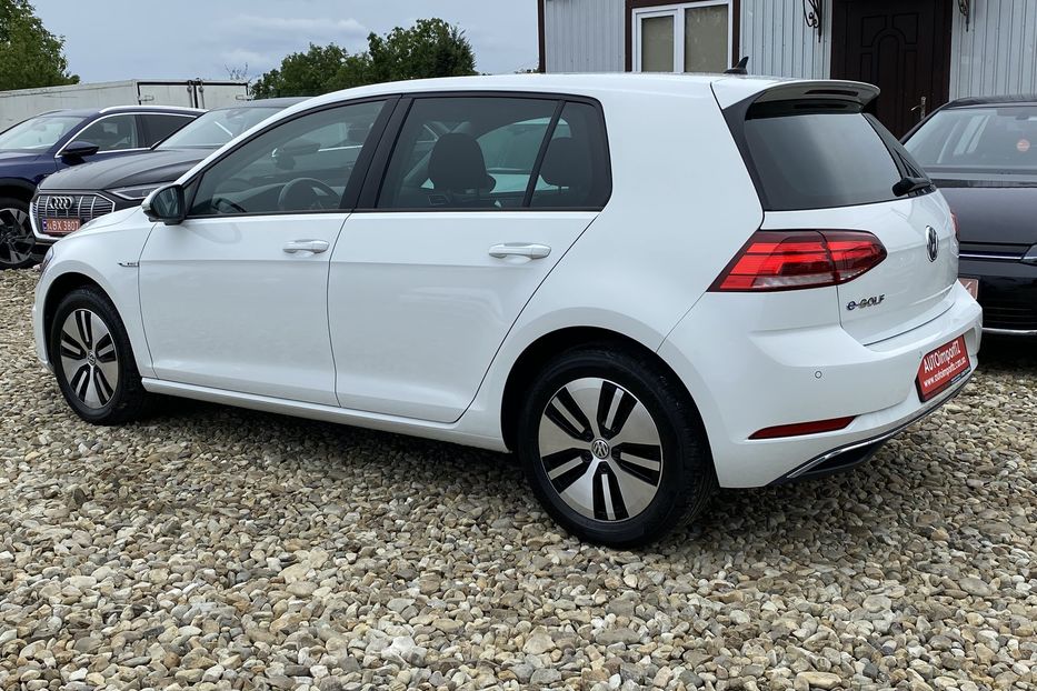 Продам Volkswagen e-Golf Безключовий доступ,Камера 2020 года в Львове