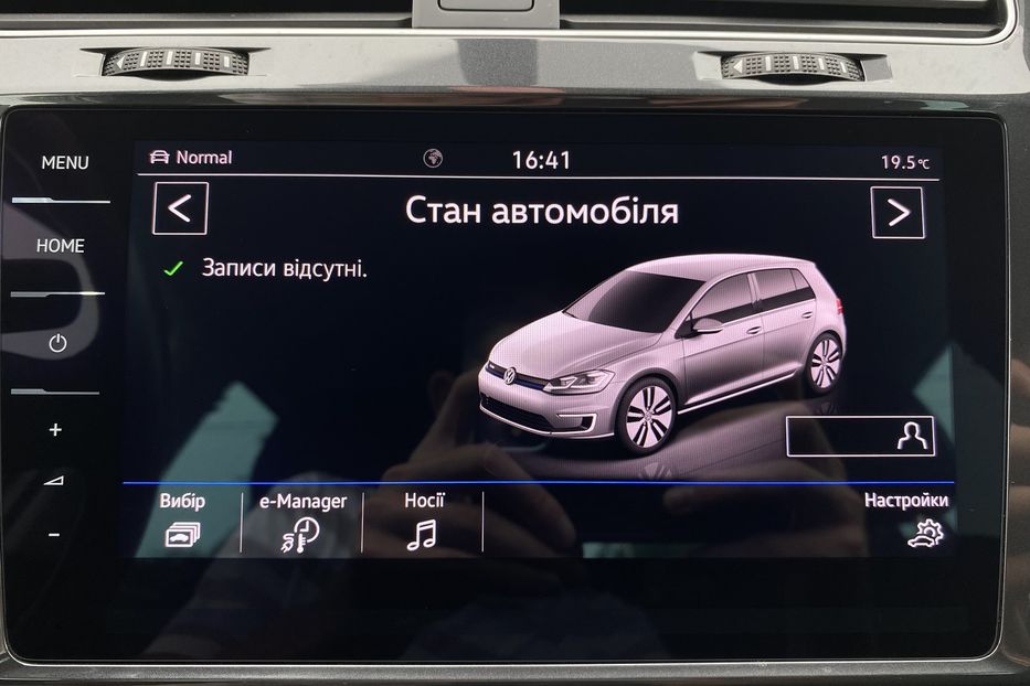 Продам Volkswagen e-Golf Безключовий доступ,Камера 2020 года в Львове