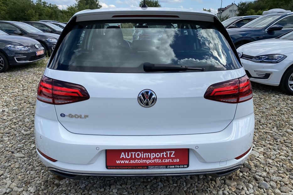 Продам Volkswagen e-Golf 35.8 kWh 100 кВт/136 к.с. 2020 года в Львове