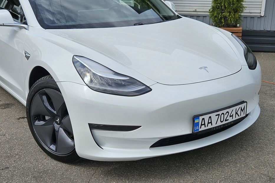 Продам Tesla Model 3 Dual Motor / Long Range 2020 года в Киеве