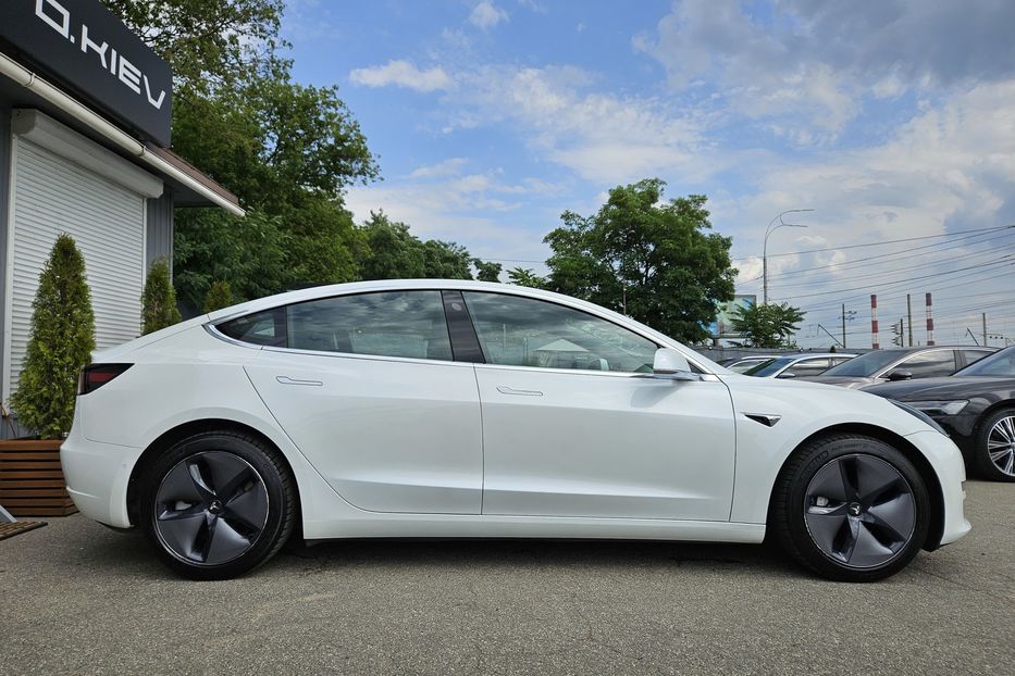 Продам Tesla Model 3 Dual Motor / Long Range 2020 года в Киеве