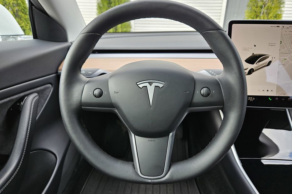 Продам Tesla Model 3 Dual Motor / Long Range 2020 года в Киеве