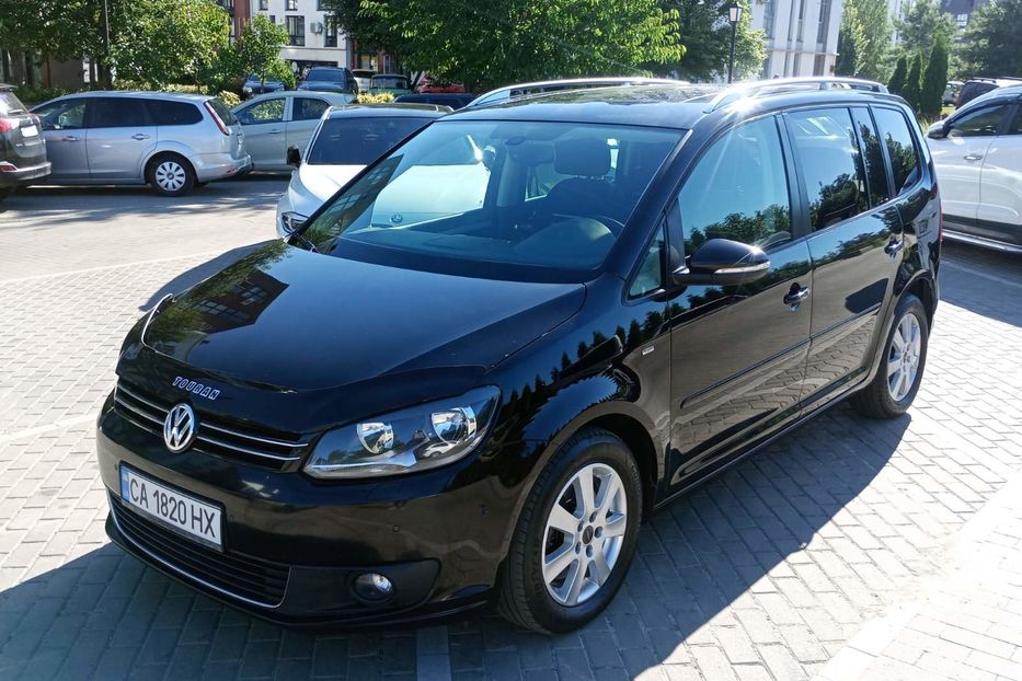 Продам Volkswagen Touran CAP 2.0 дизель / 140кс 2015 года в Киеве