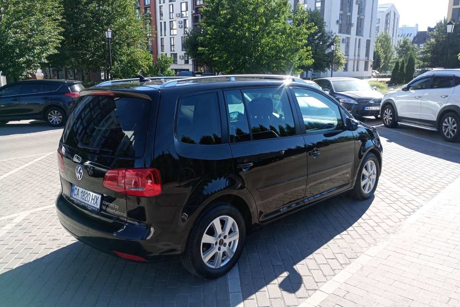 Продам Volkswagen Touran CAP 2.0 дизель / 140кс 2015 года в Киеве