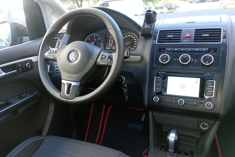 Продам Volkswagen Touran CAP 2.0 дизель / 140кс 2015 года в Киеве