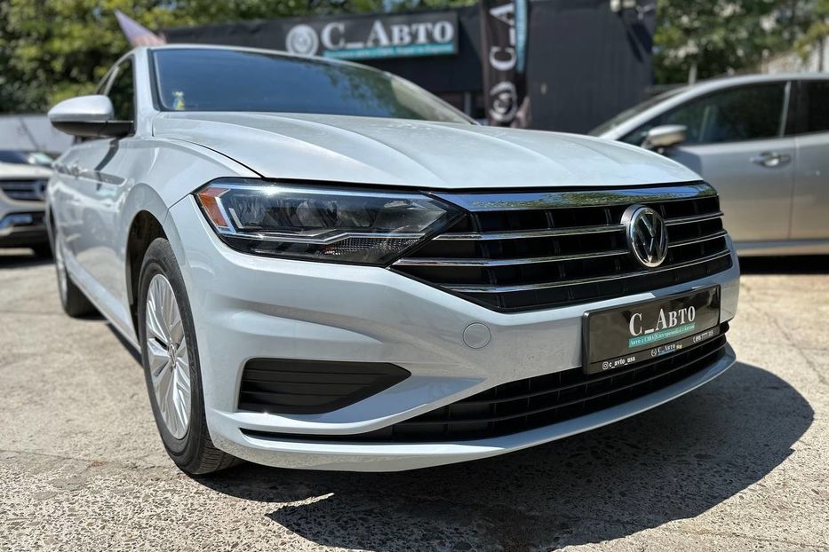 Продам Volkswagen Jetta 2019 года в Черновцах