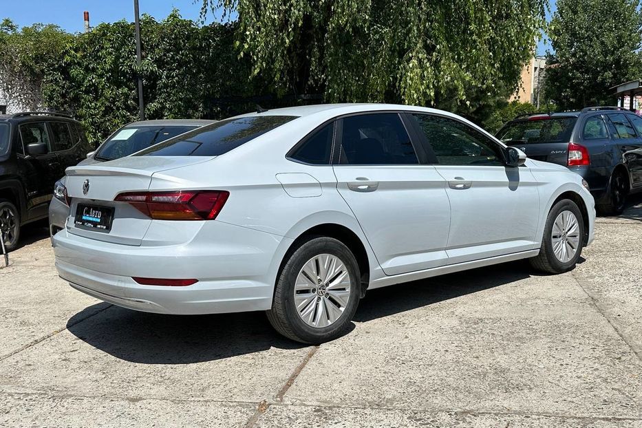 Продам Volkswagen Jetta 2019 года в Черновцах