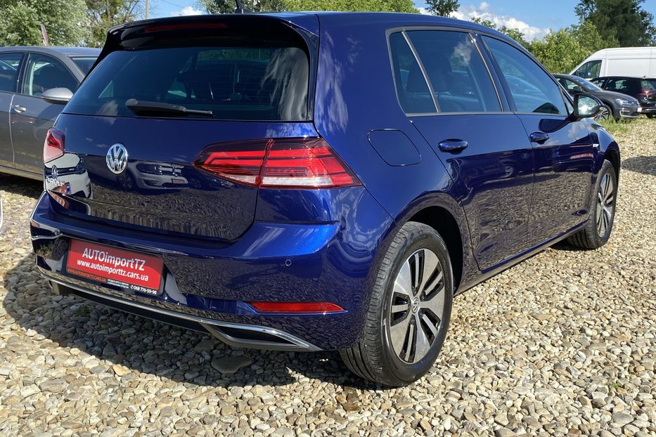 Продам Volkswagen e-Golf Адаптив. круїз,Підігрів сидінь 2019 года в Львове