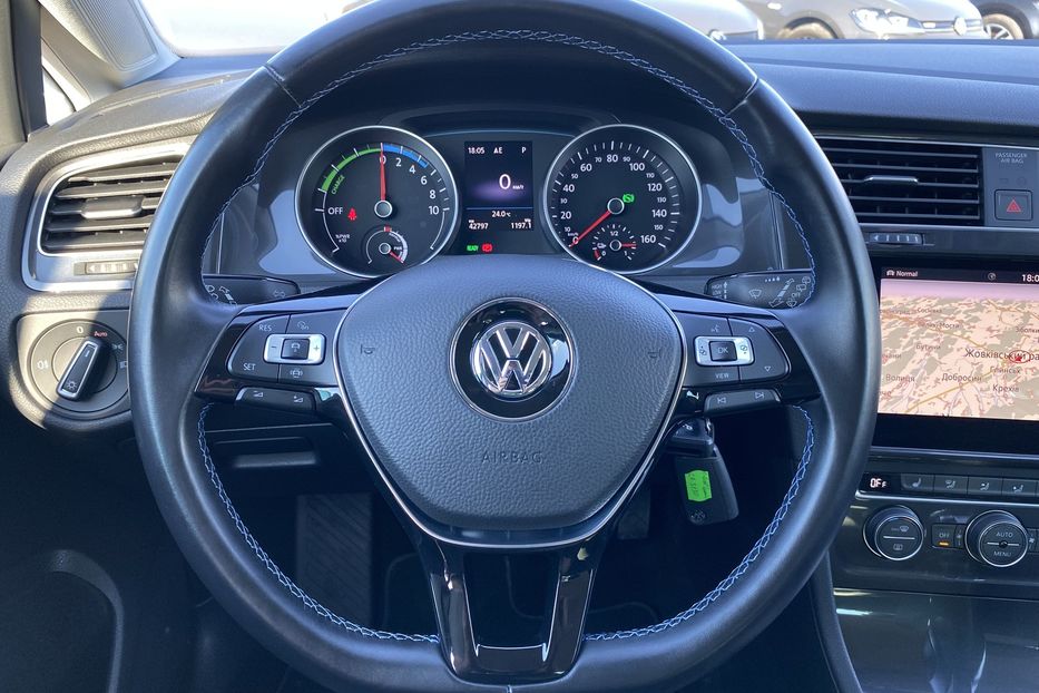 Продам Volkswagen e-Golf Адаптив. круїз,Підігрів сидінь 2019 года в Львове