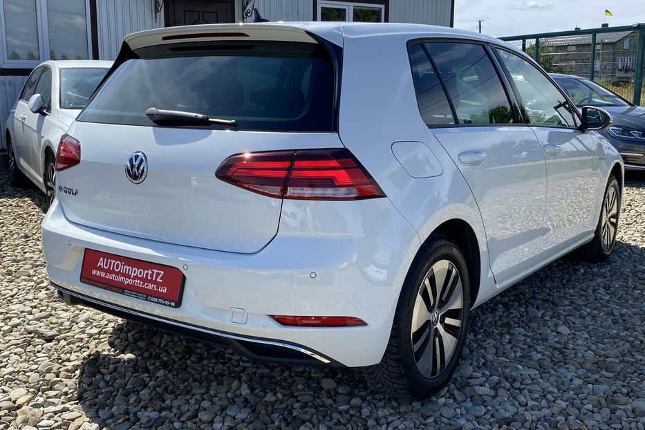 Продам Volkswagen e-Golf Безключовий, 35.8 kWh/136 к.с. 2021 года в Львове