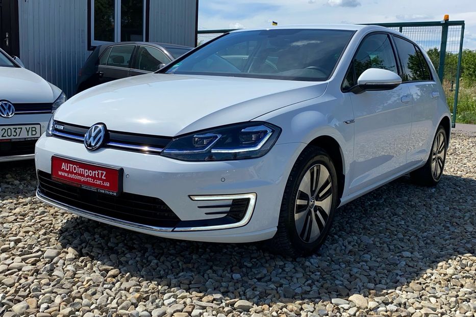 Продам Volkswagen e-Golf Безключовий, 35.8 kWh/136 к.с. 2021 года в Львове