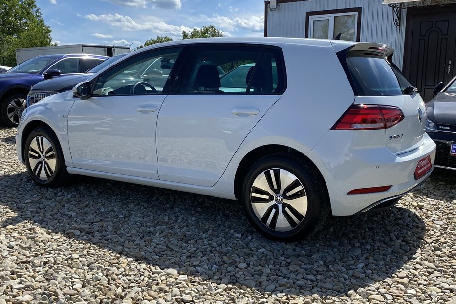 Продам Volkswagen e-Golf Безключовий, 35.8 kWh/136 к.с. 2021 года в Львове