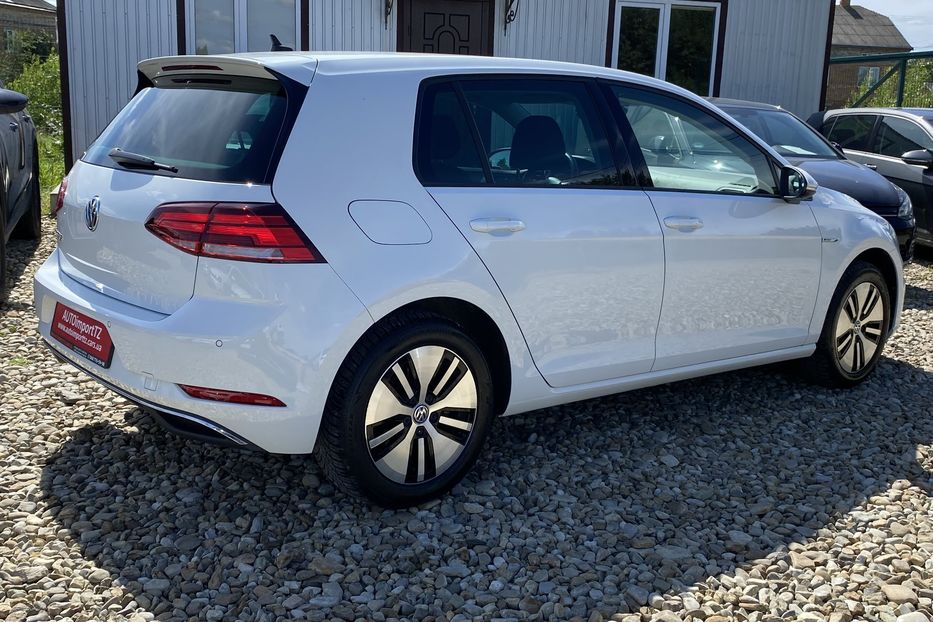 Продам Volkswagen e-Golf Безключовий, 35.8 kWh/136 к.с. 2021 года в Львове