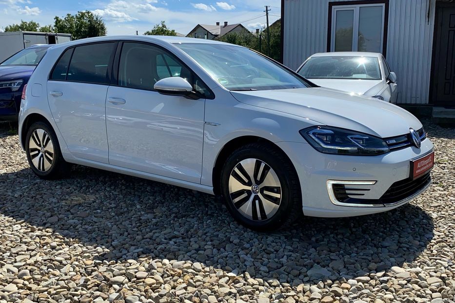 Продам Volkswagen e-Golf Безключовий, 35.8 kWh/136 к.с. 2021 года в Львове