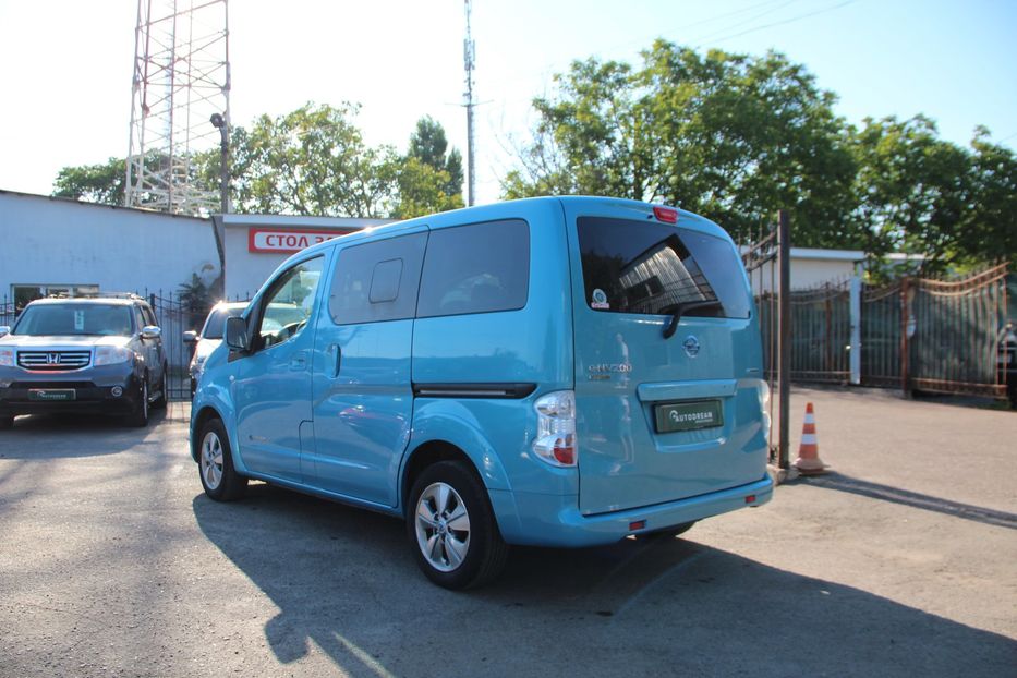 Продам Nissan e-NV200 evalia 2015 года в Одессе