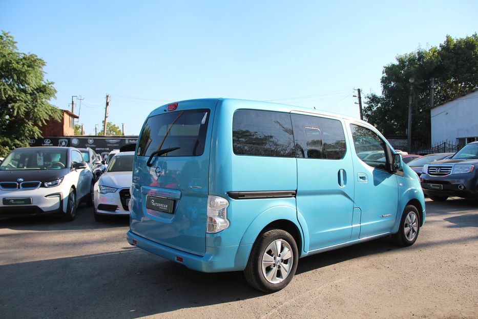 Продам Nissan e-NV200 evalia 2015 года в Одессе