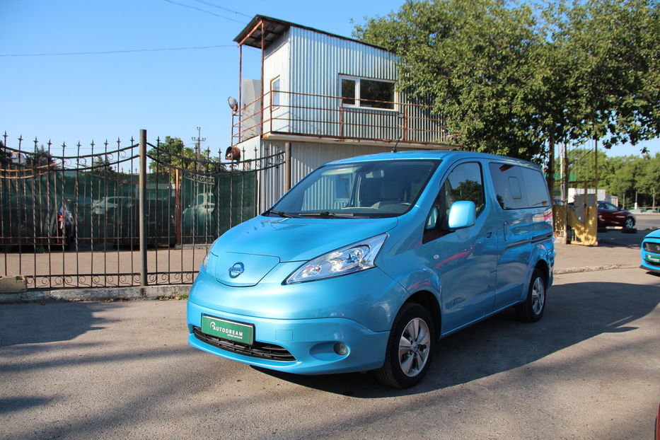 Продам Nissan e-NV200 evalia 2015 года в Одессе