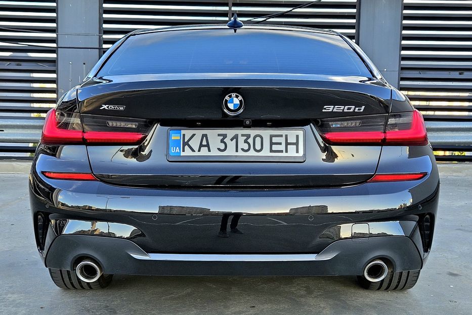 Продам BMW 320 D xDrive 2020 года в Киеве