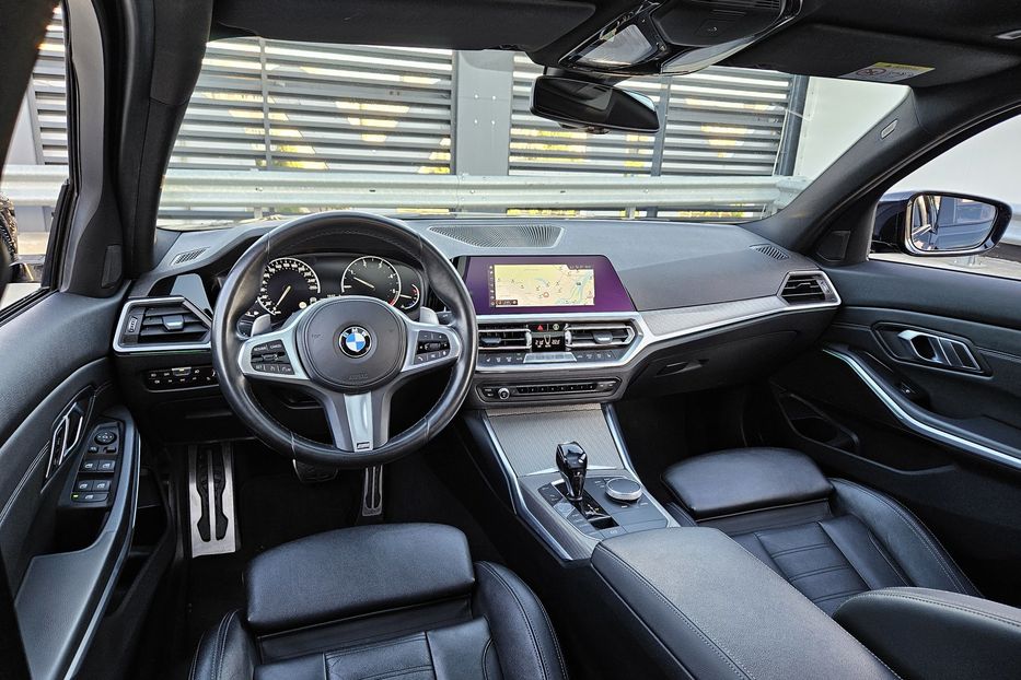 Продам BMW 320 D xDrive 2020 года в Киеве