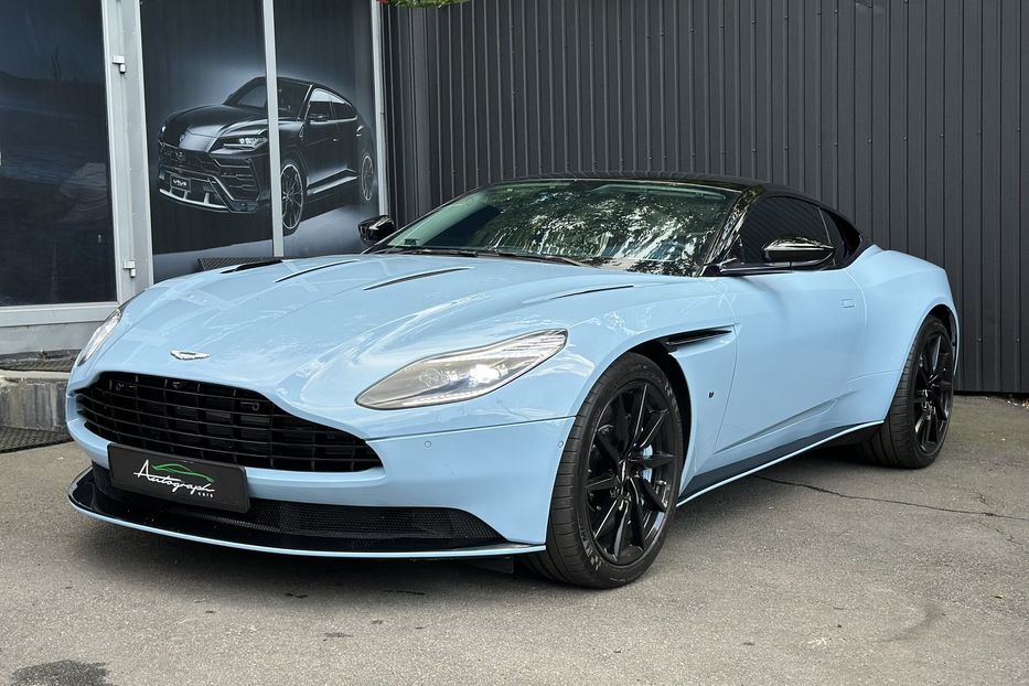 Продам Aston Martin V12 DB 11 LAUNCH EDITION 2016 года в Киеве