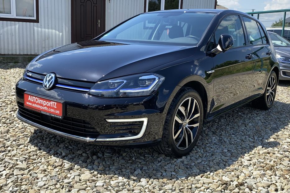 Продам Volkswagen e-Golf Мертві зони +Колеса на дисках 2020 года в Львове