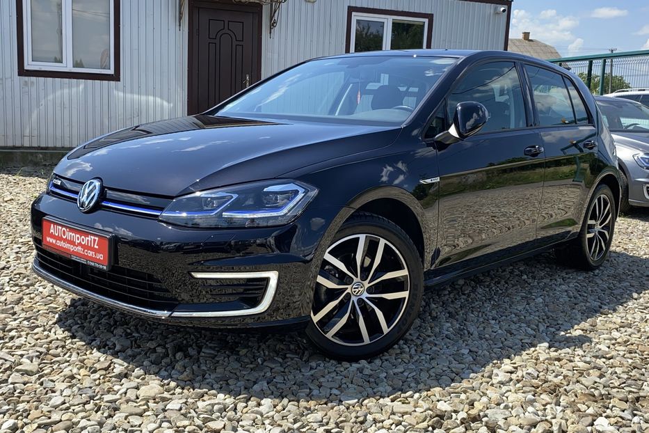 Продам Volkswagen e-Golf Мертві зони +Колеса на дисках 2020 года в Львове