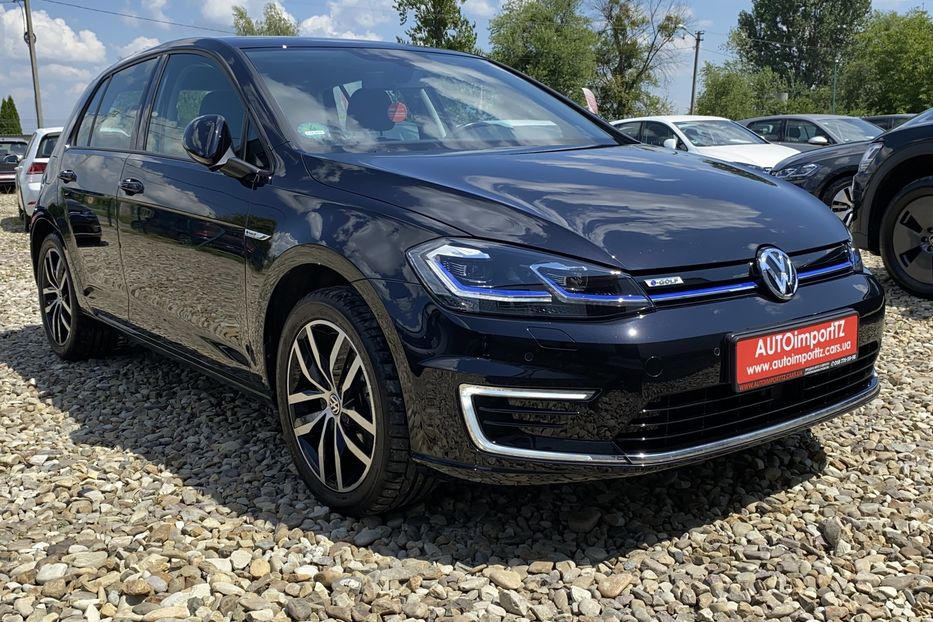 Продам Volkswagen e-Golf Мертві зони +Колеса на дисках 2020 года в Львове