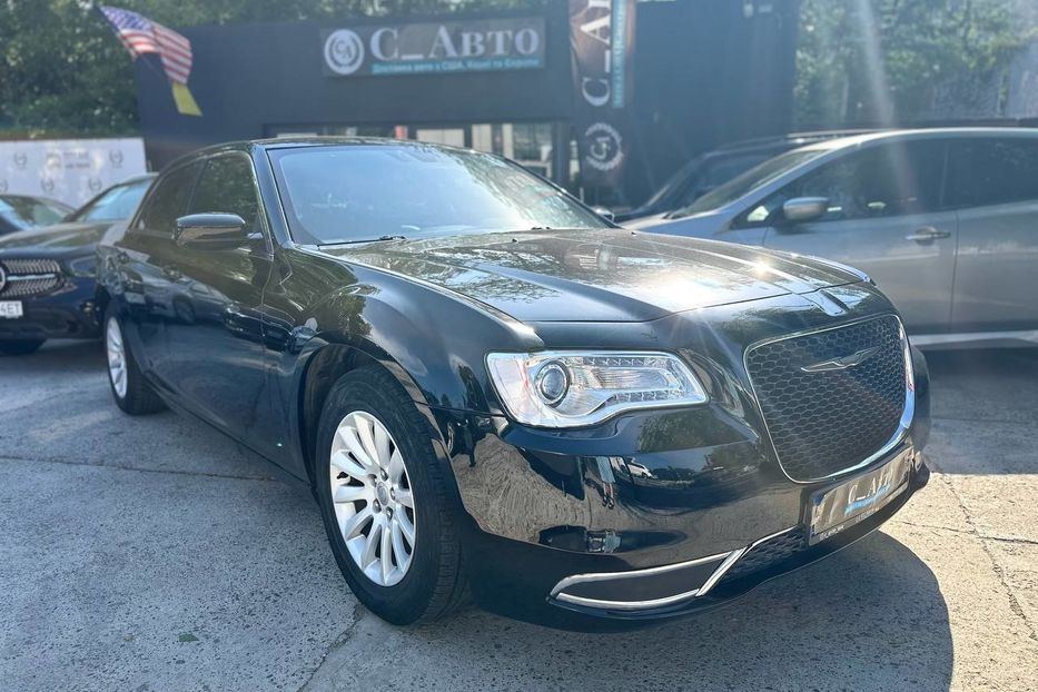 Продам Chrysler 300 C 2014 года в Черновцах