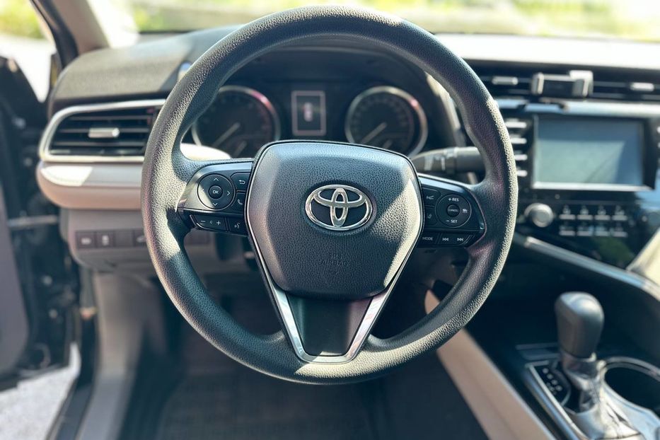 Продам Toyota Camry 2018 года в Черновцах