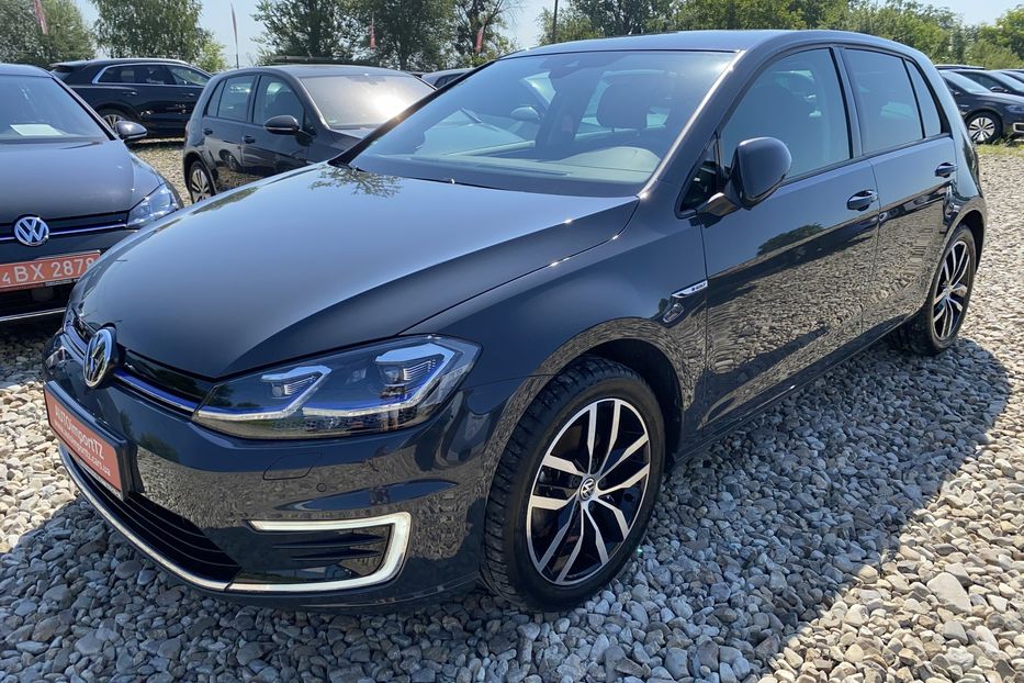 Продам Volkswagen e-Golf FullLEDКамераКруїзМертвіЗони 2020 года в Львове