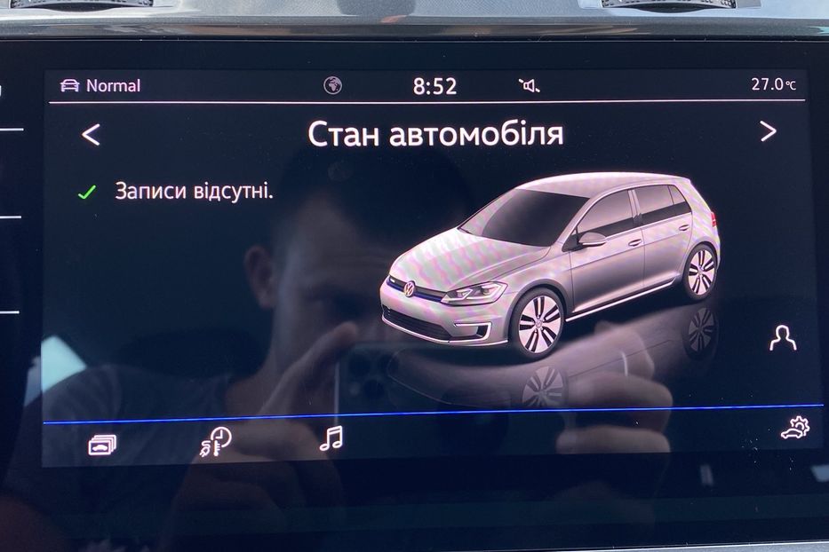 Продам Volkswagen e-Golf Автосвітло Virtual Cockpit CCS 2020 года в Львове