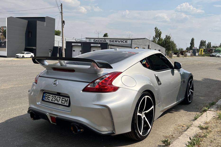 Продам Nissan 370Z 3.7i (328 л.с.) 7-авт 2011 года в Николаеве