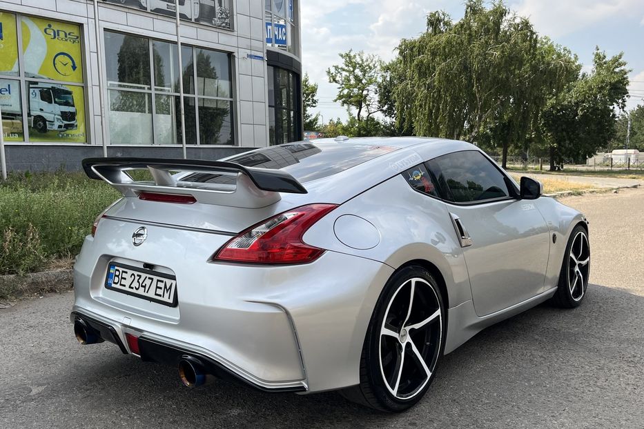 Продам Nissan 370Z 3.7i (328 л.с.) 7-авт 2011 года в Николаеве