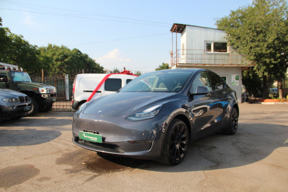 Продам Tesla Model Y Dual Motors Long Range 2023 года в Одессе