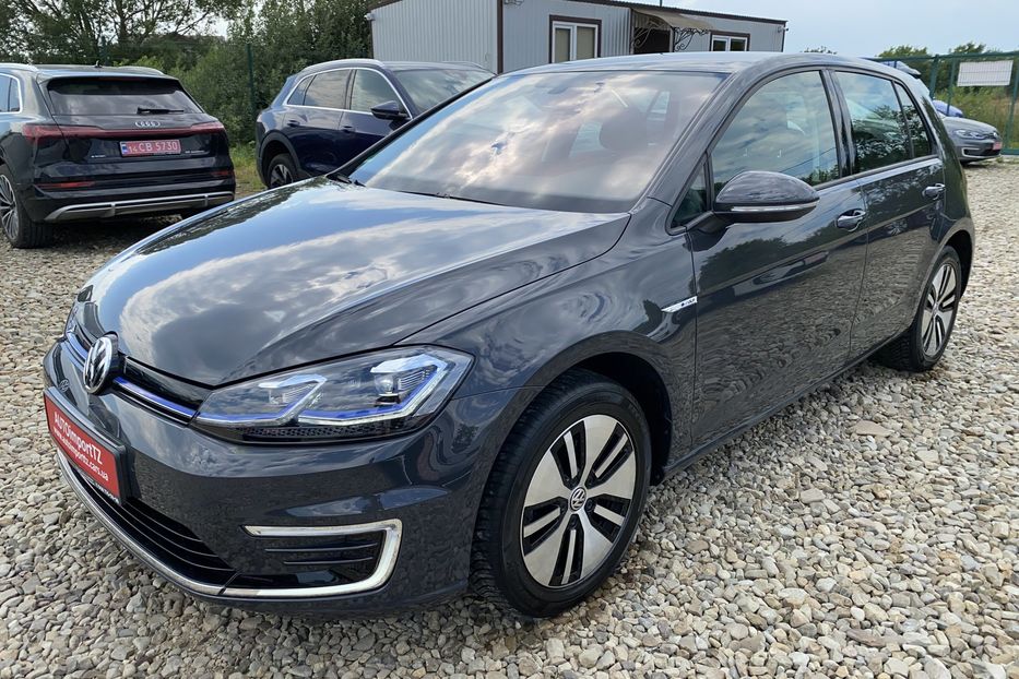 Продам Volkswagen e-Golf CCS Атермальне лобове +Колеса 2020 года в Львове