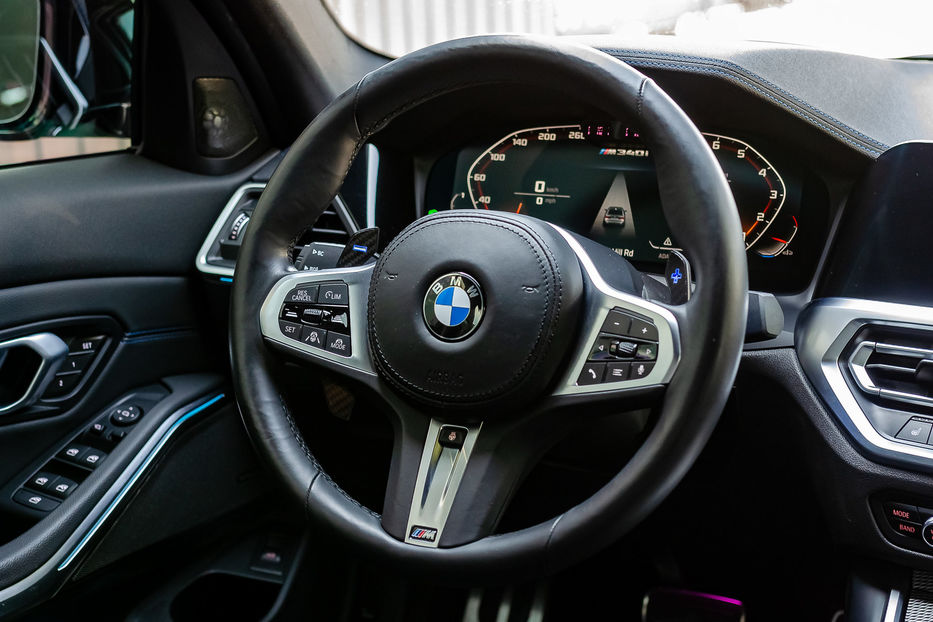 Продам BMW 340 i 2020 года в Киеве